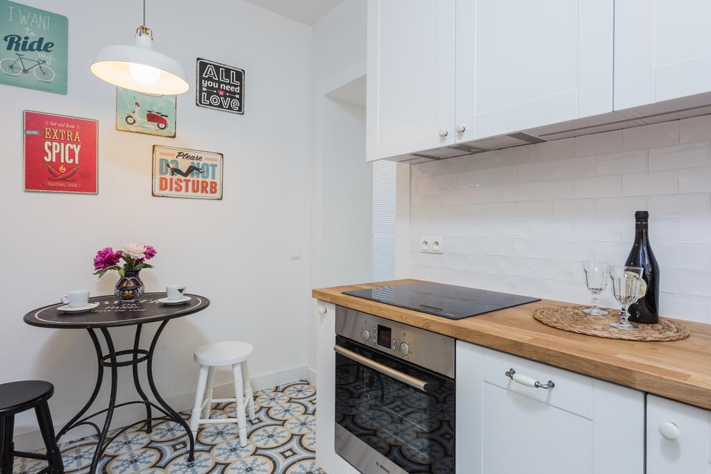 Апартаменты Baker Street Варшава Номер фото